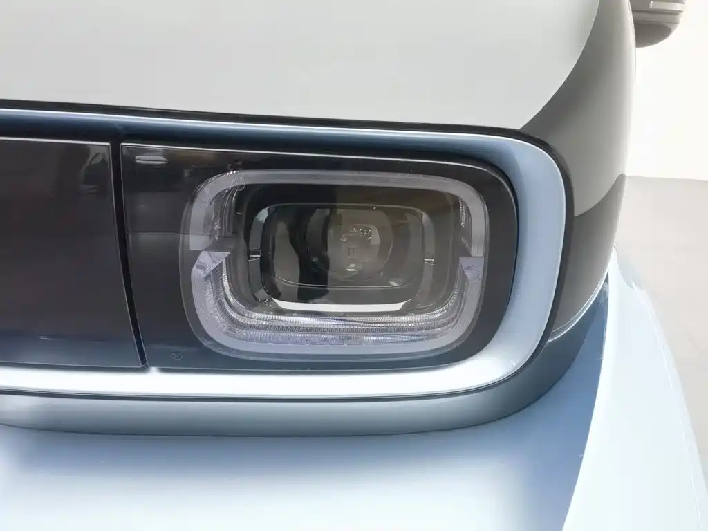 Baojun E300 2020 2020 Stellar Smart Fun Edition