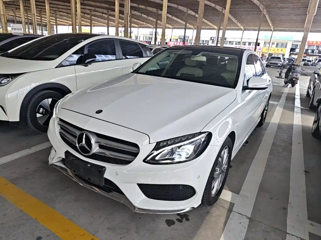 Фото 2 - Mercedes-Benz C-Class