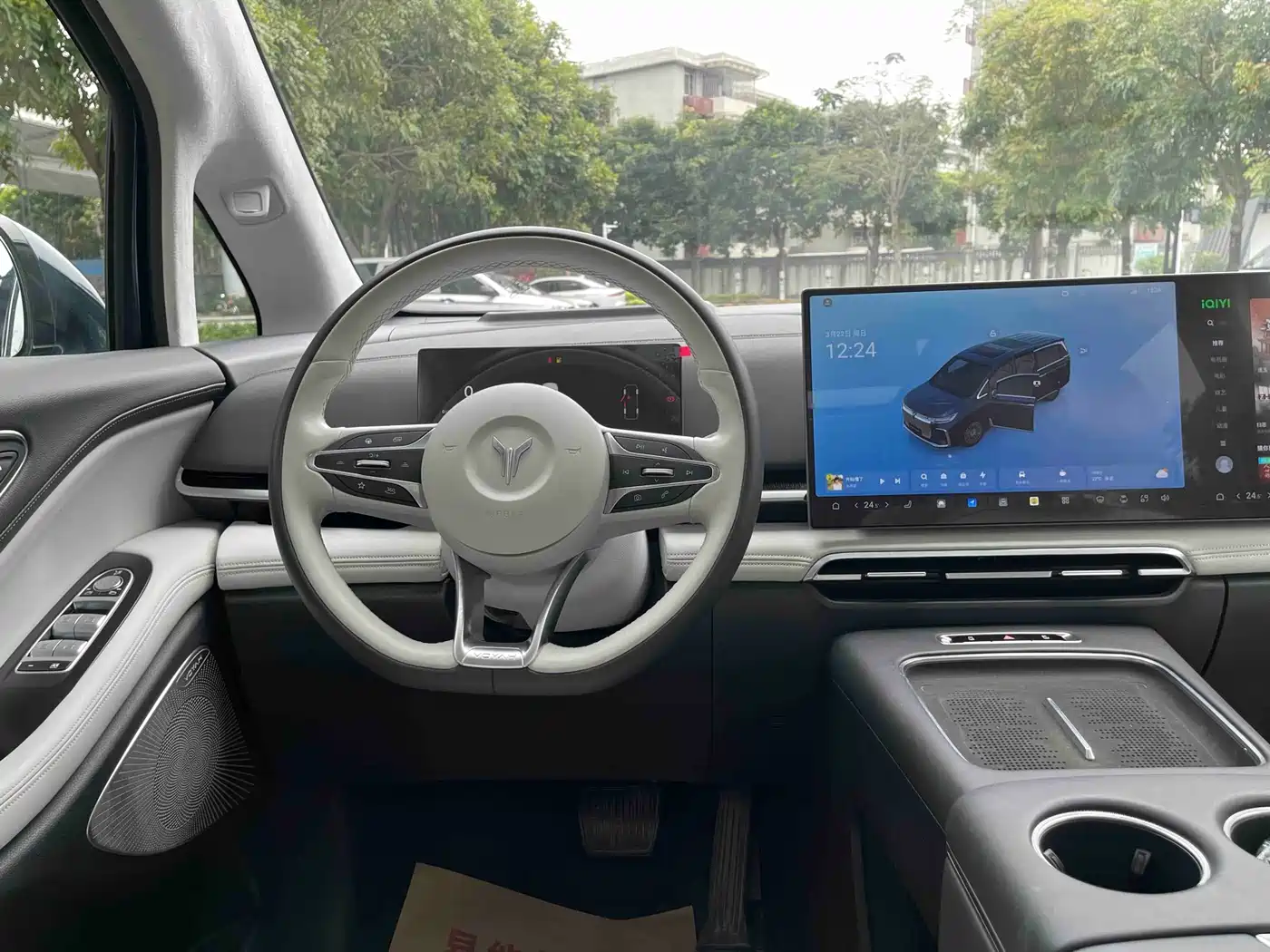 Voyah Auto Voyah Dreamer 2025 PHEV AWD Flagship Kunpeng Edition фото 22