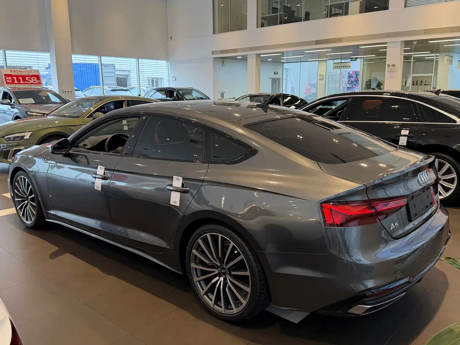 Фото 5 - Audi A5 (Import)