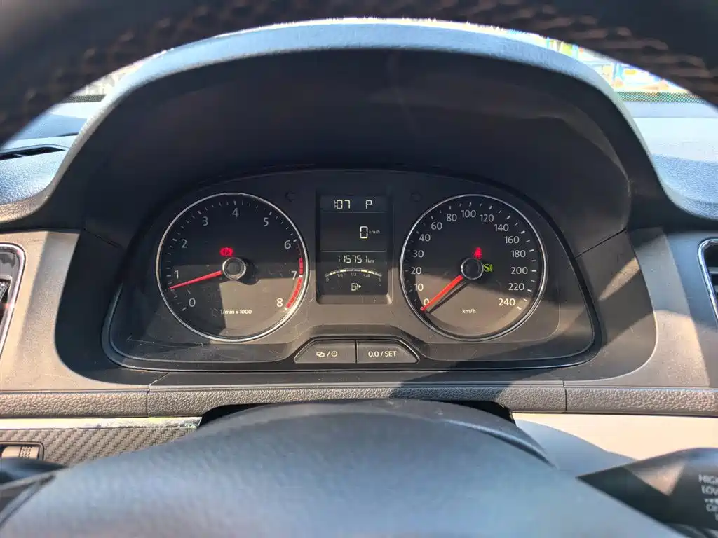 Volkswagen Lavida 2014 Model 1.4TSI DSG Sport фото 12