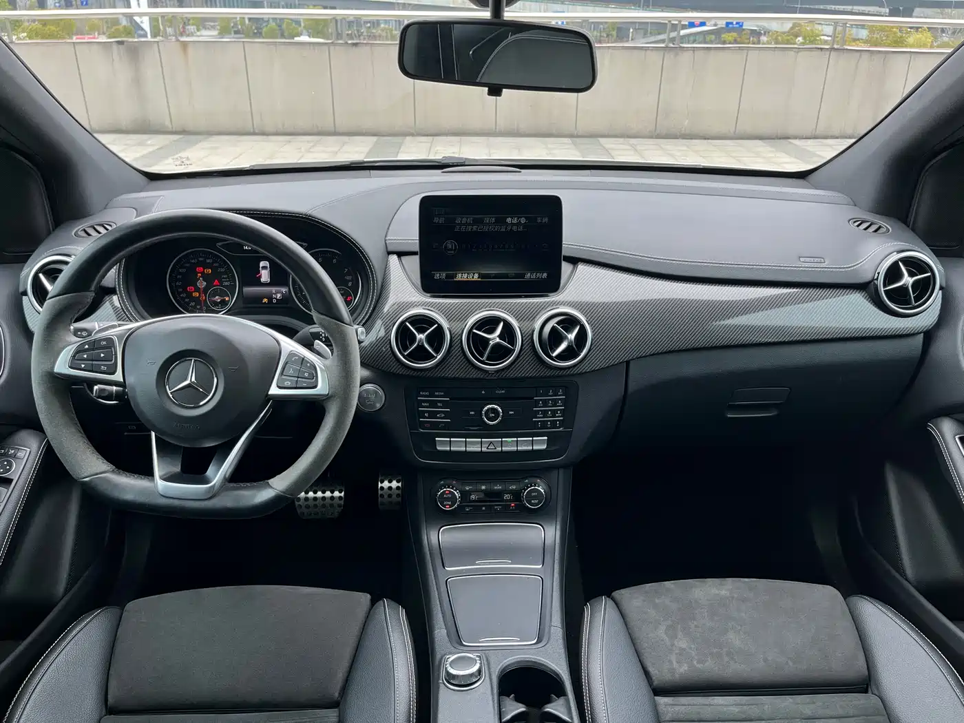 Mercedes-Benz B-Class 2017 B 200 Polar Limited Edition фото 6