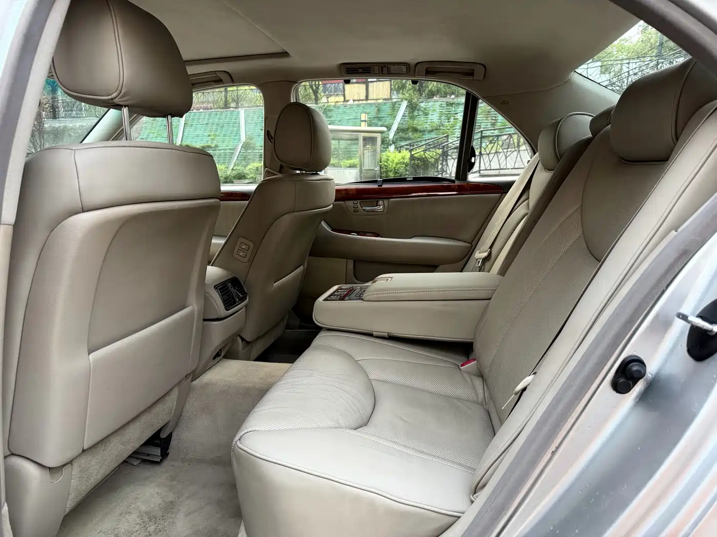 Lexus LS фото 7