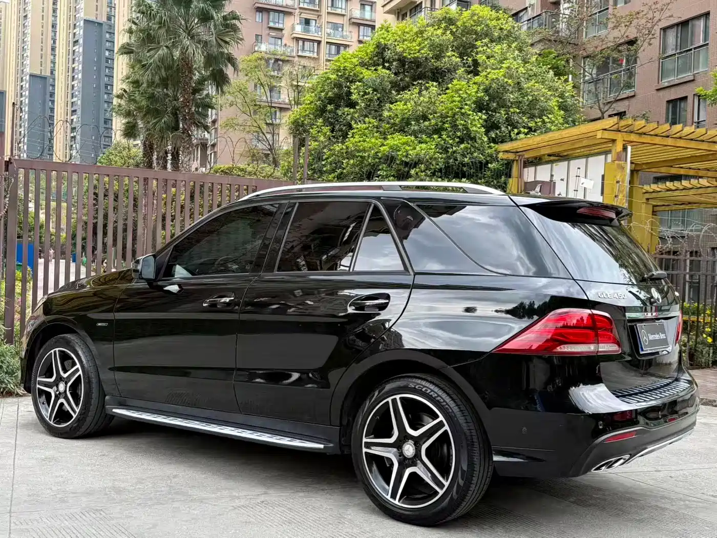 Mercedes-Benz GLE 2017 GLE 450 AMG 4MATIC фото 38