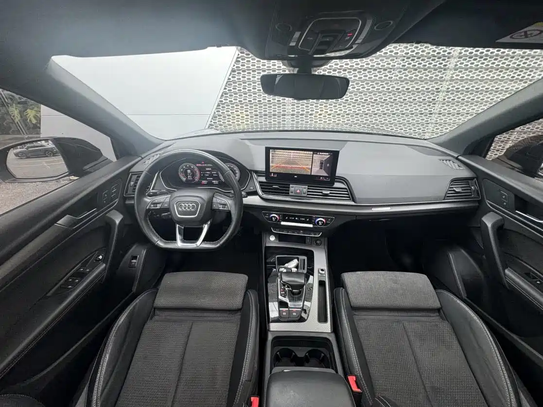 Audi Q5L Sportback 2021 40 TFSI Luxury фото 10