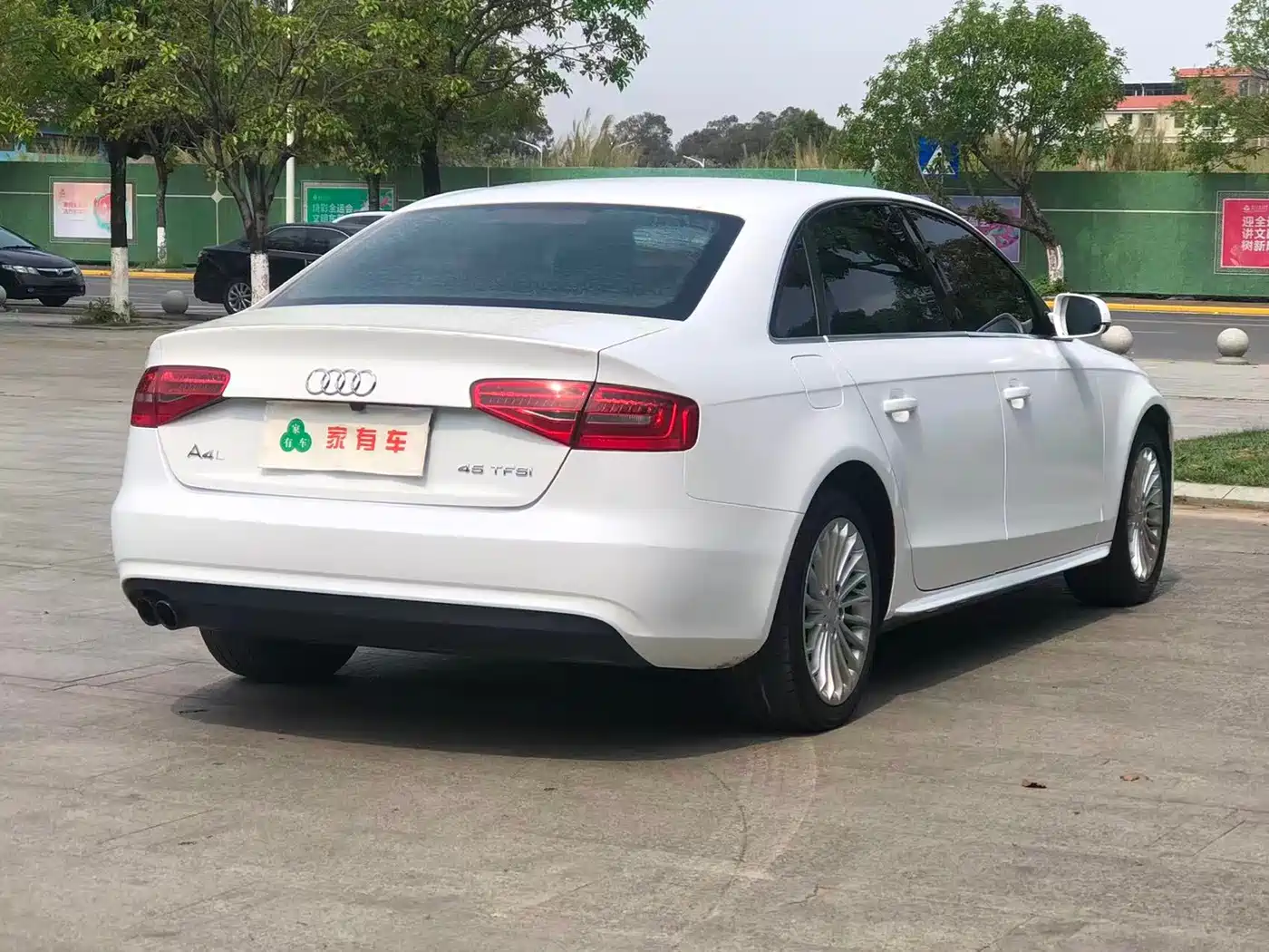 Audi A4L 2015 35 TFSI Auto Comfort фото 6