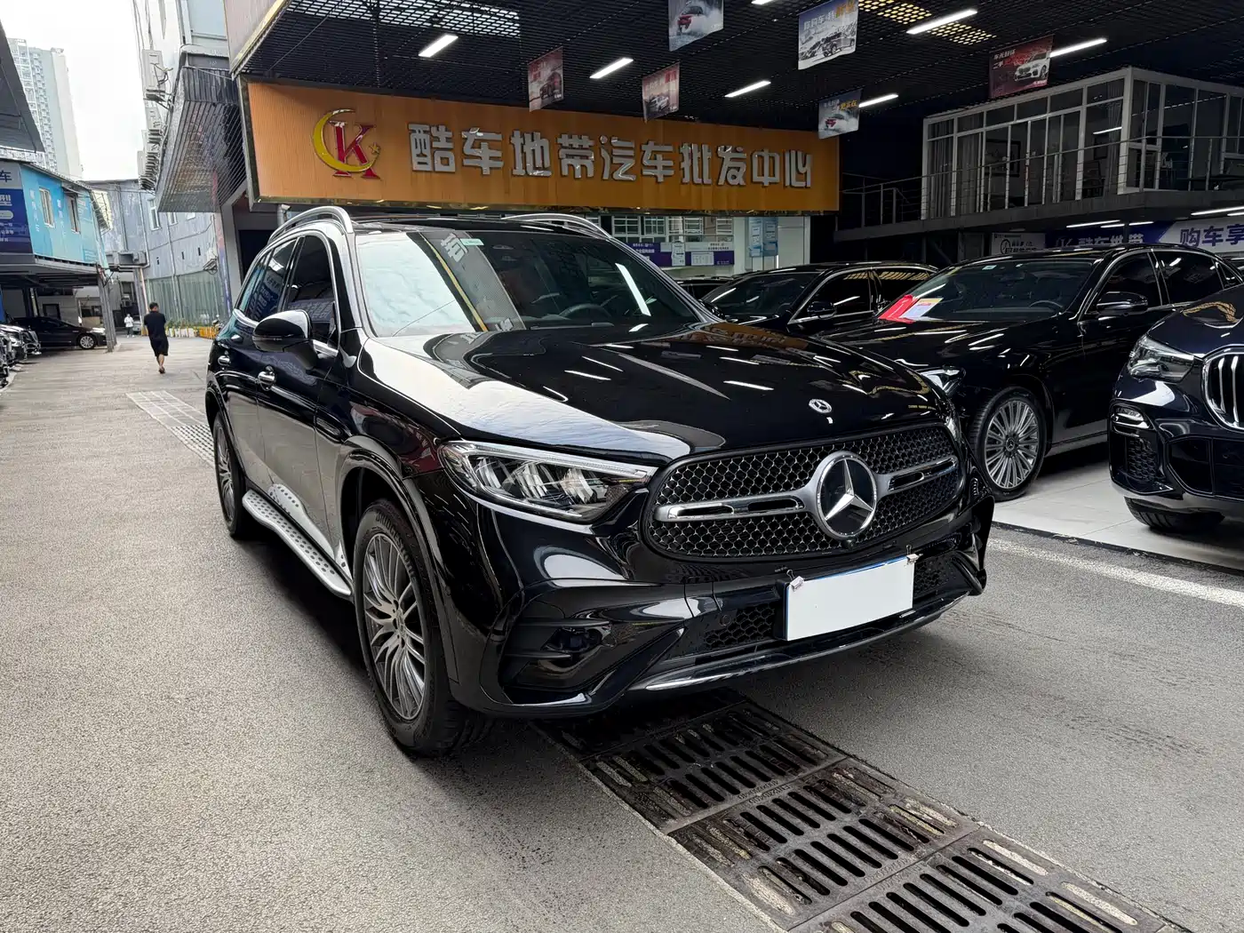 Mercedes-Benz GLC 2024 Facelift GLC 300 L 4MATIC Sport 5-seater фото 3