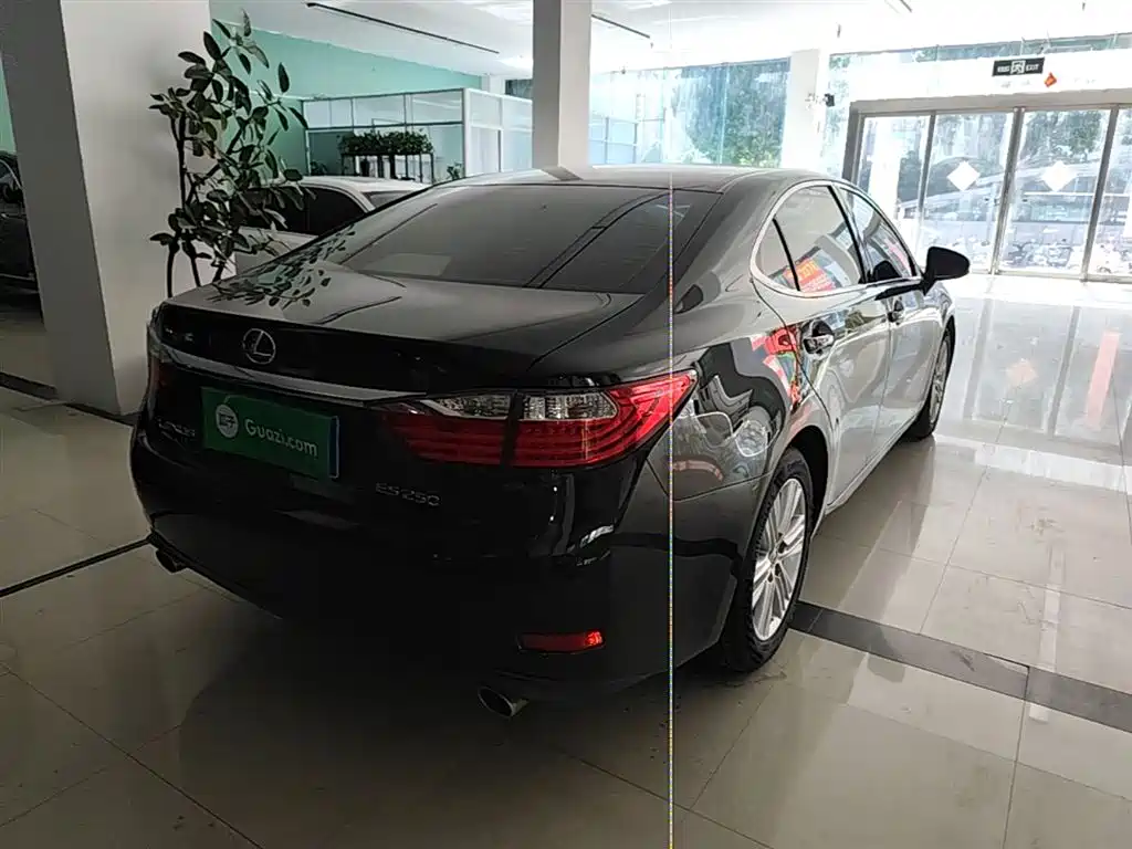 Lexus ES 2014 250 Elite Edition фото 7