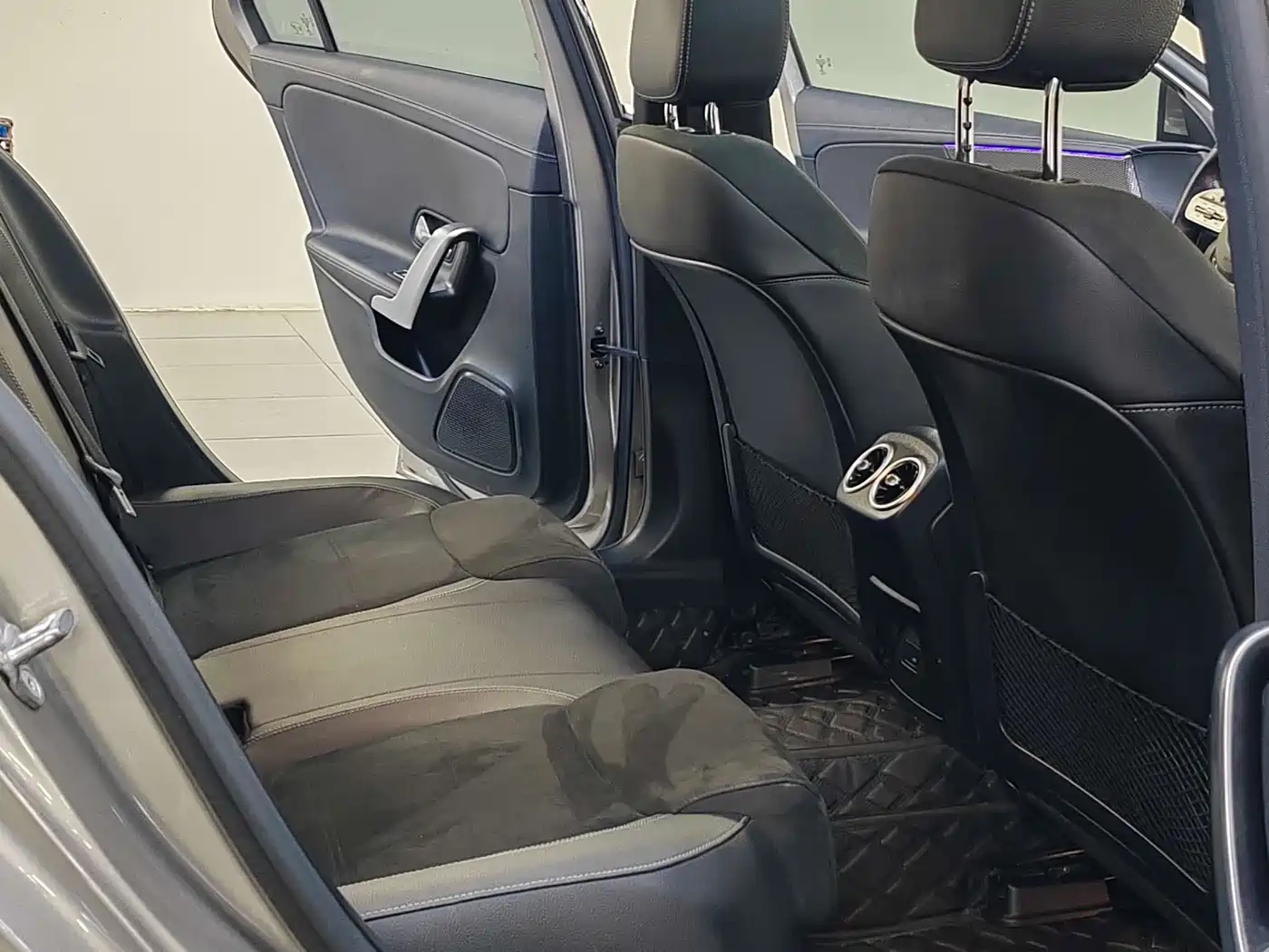 Mercedes-Benz A-Class 2021 A 200 L Sport Sedan Fashion Edition фото 16