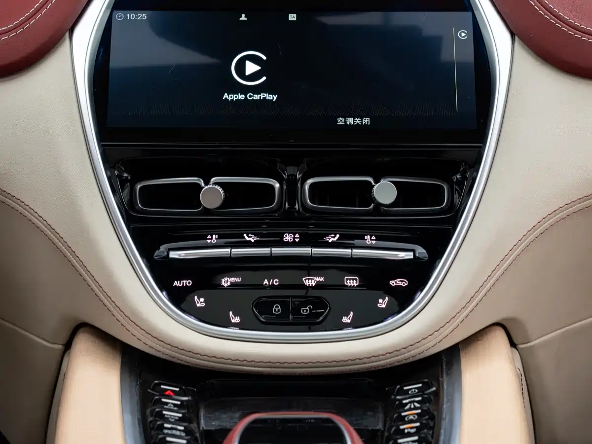 Aston Martin DBX 2022 2022 3.0T STRAIGHT-SIX