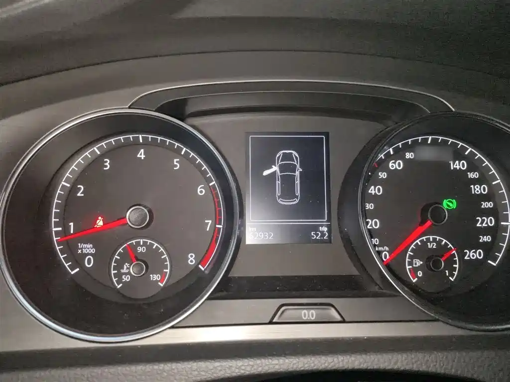 Volkswagen Golf 2016 230TSI Automatic Luxury фото 4