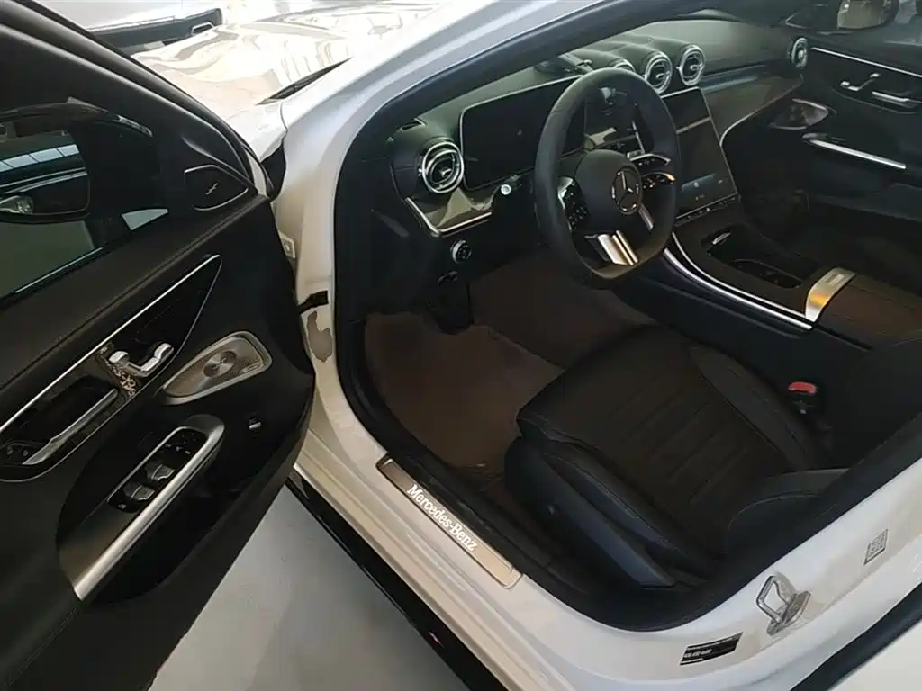 Mercedes-Benz C-Class 2025 C 260 L Night Sport Edition фото 16