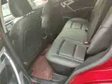 Фото 17 - Geely Atlas
