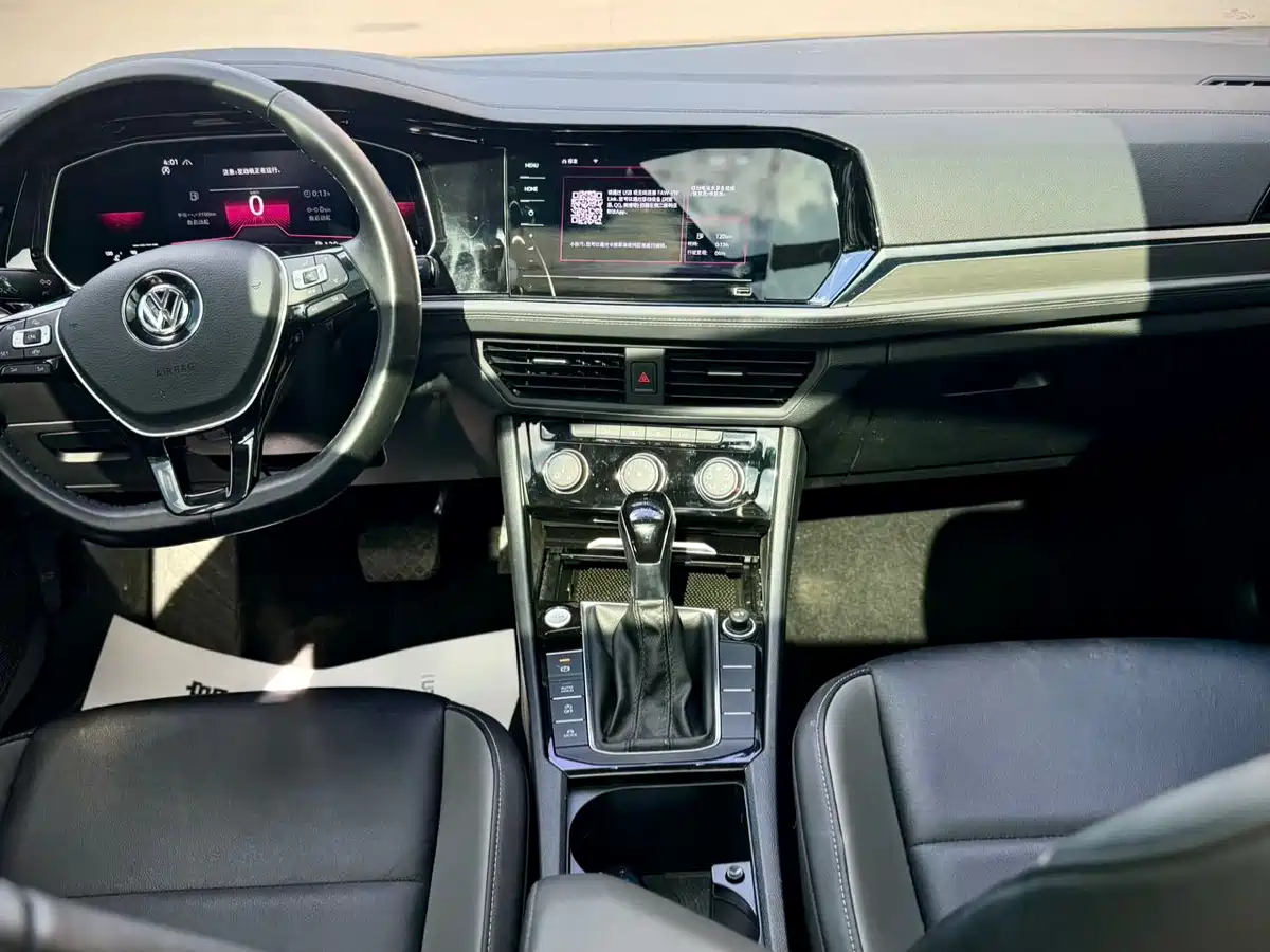Volkswagen Sagitar 2022 280TSI DSG Surpassing Edition фото 19