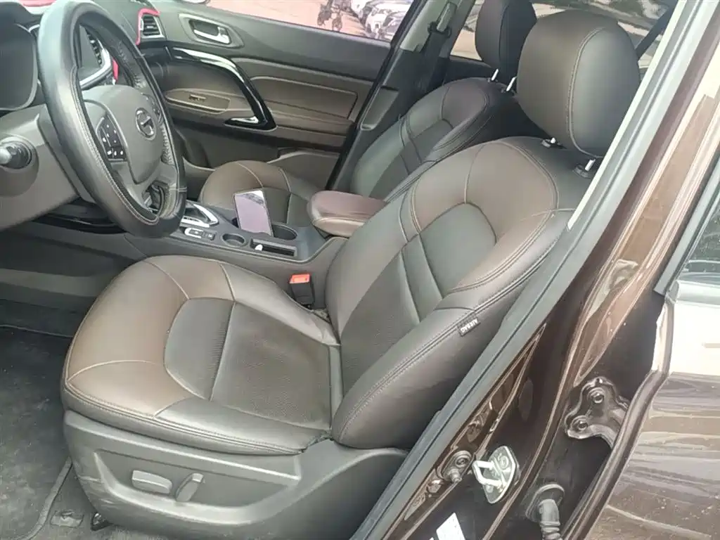 GAC Trumpchi Trumpchi GS4 2017 235T Automatic 2WD Luxury Smart Connected Edition фото 15