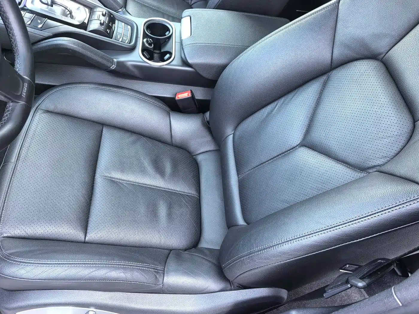 Porsche Cayenne 2014 Cayenne Platinum Edition 3.0T фото 11