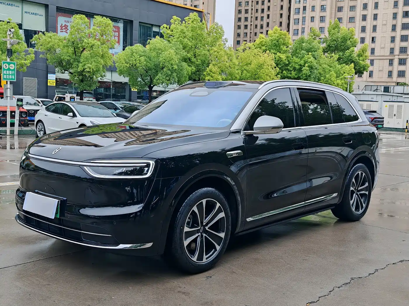 AITO Wenjie AITO M7 2026 Extended Range Max AWD 5-seater