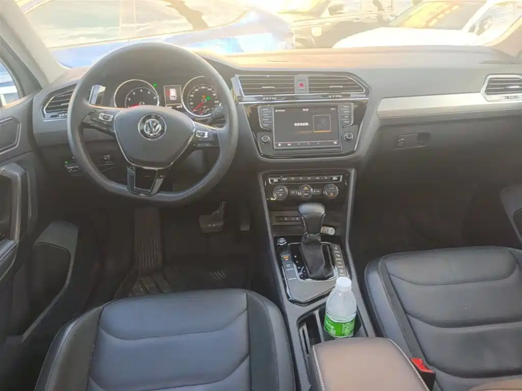Volkswagen Tiguan L 2018 330TSI Automatic 2WD Luxury Edition фото 10