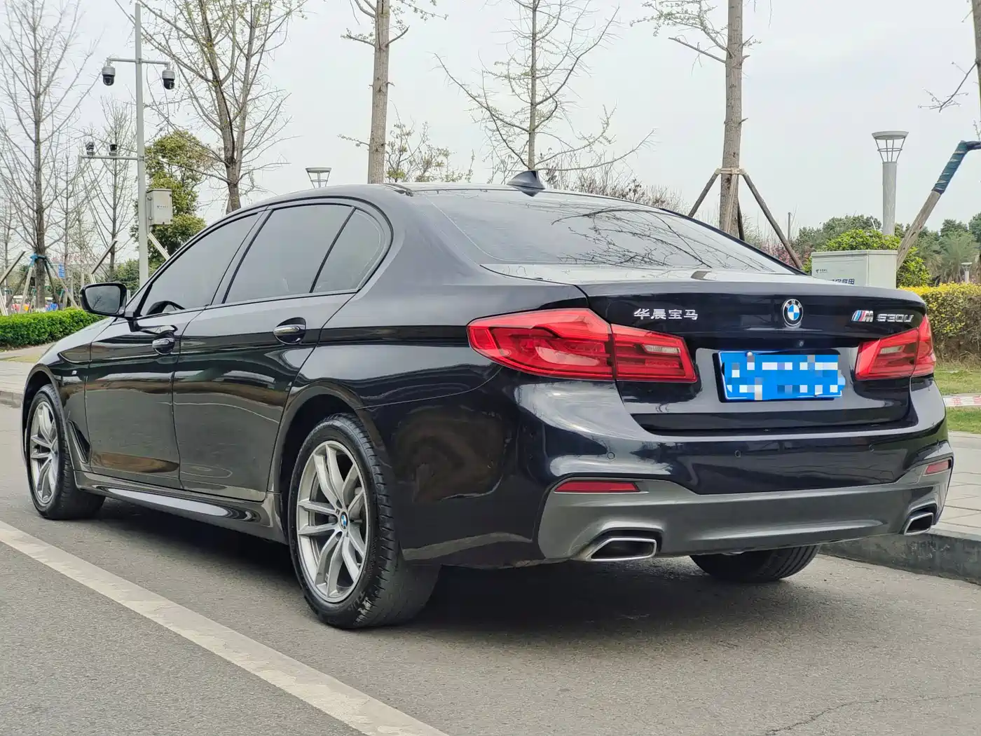 BMW 5 Series 2018 525Li M Sport Package фото 4