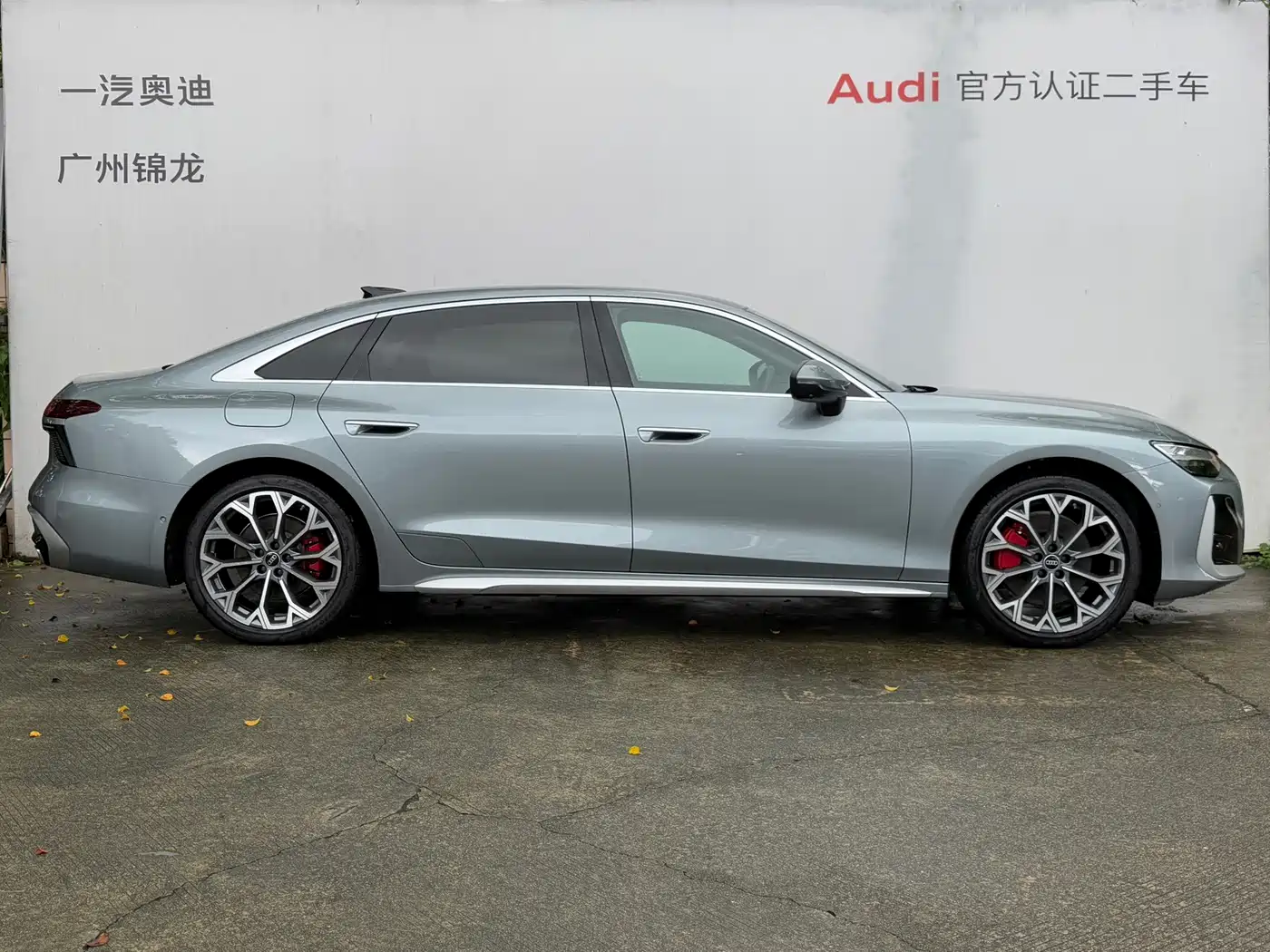 Фото 3 - Audi A6L