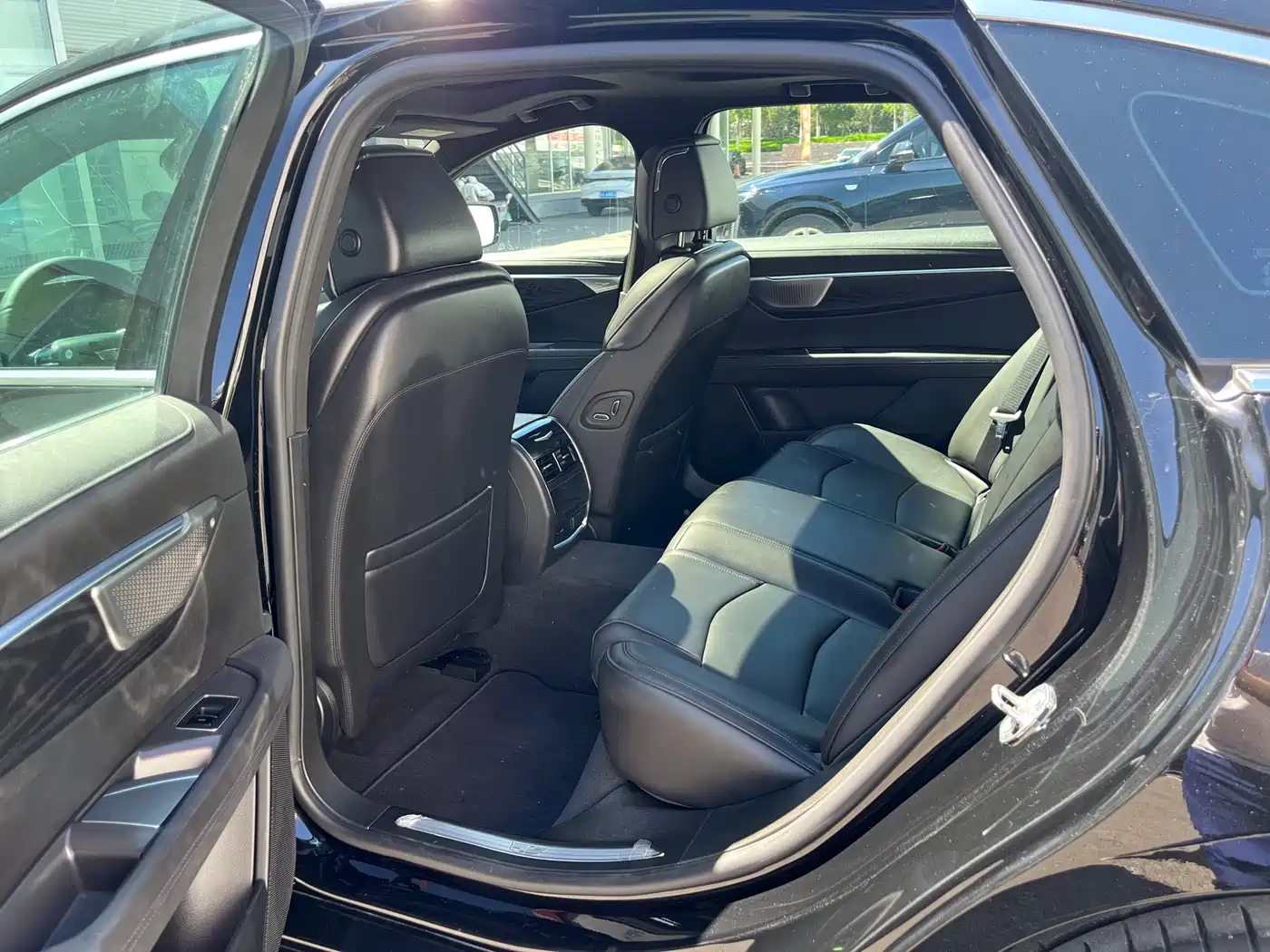 Cadillac CT6 2023 28T Luxury Edition фото 12