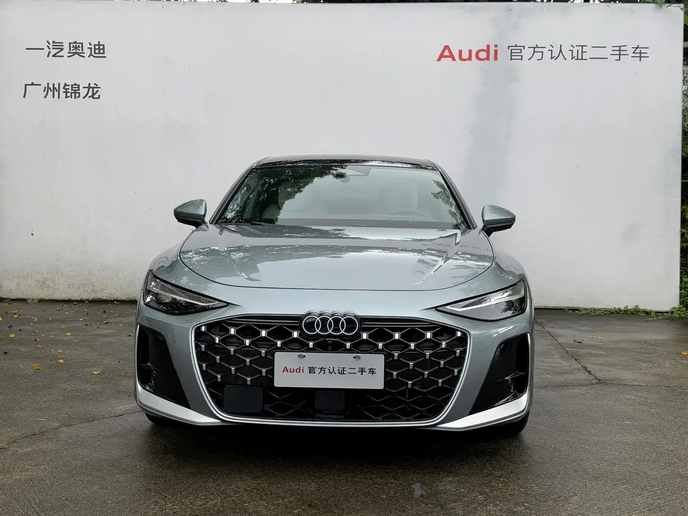 Фото 2 - Audi A6L