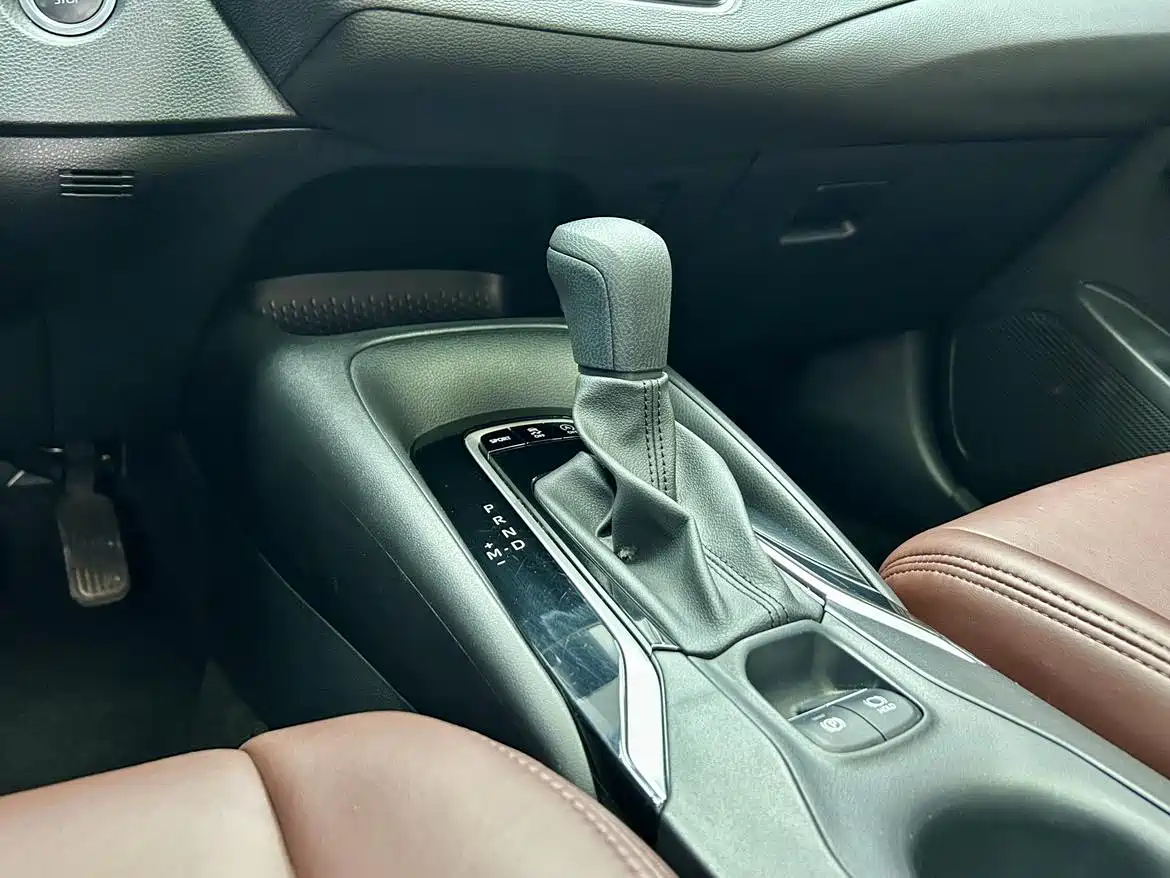 Toyota Levin 2022 185T CVT Luxury Edition фото 20