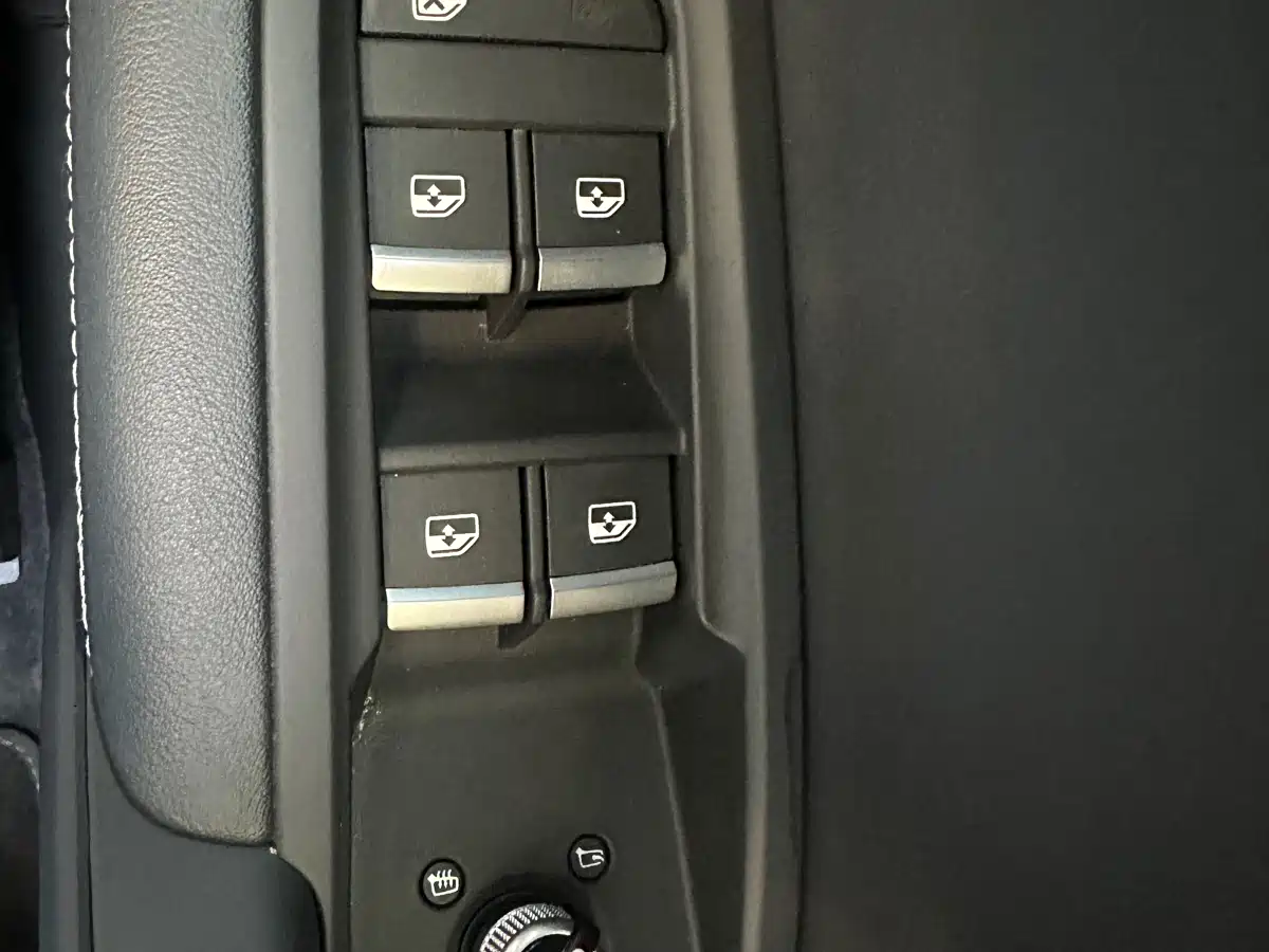 Audi Q5L 2022 40T Luxury Dynamic фото 4
