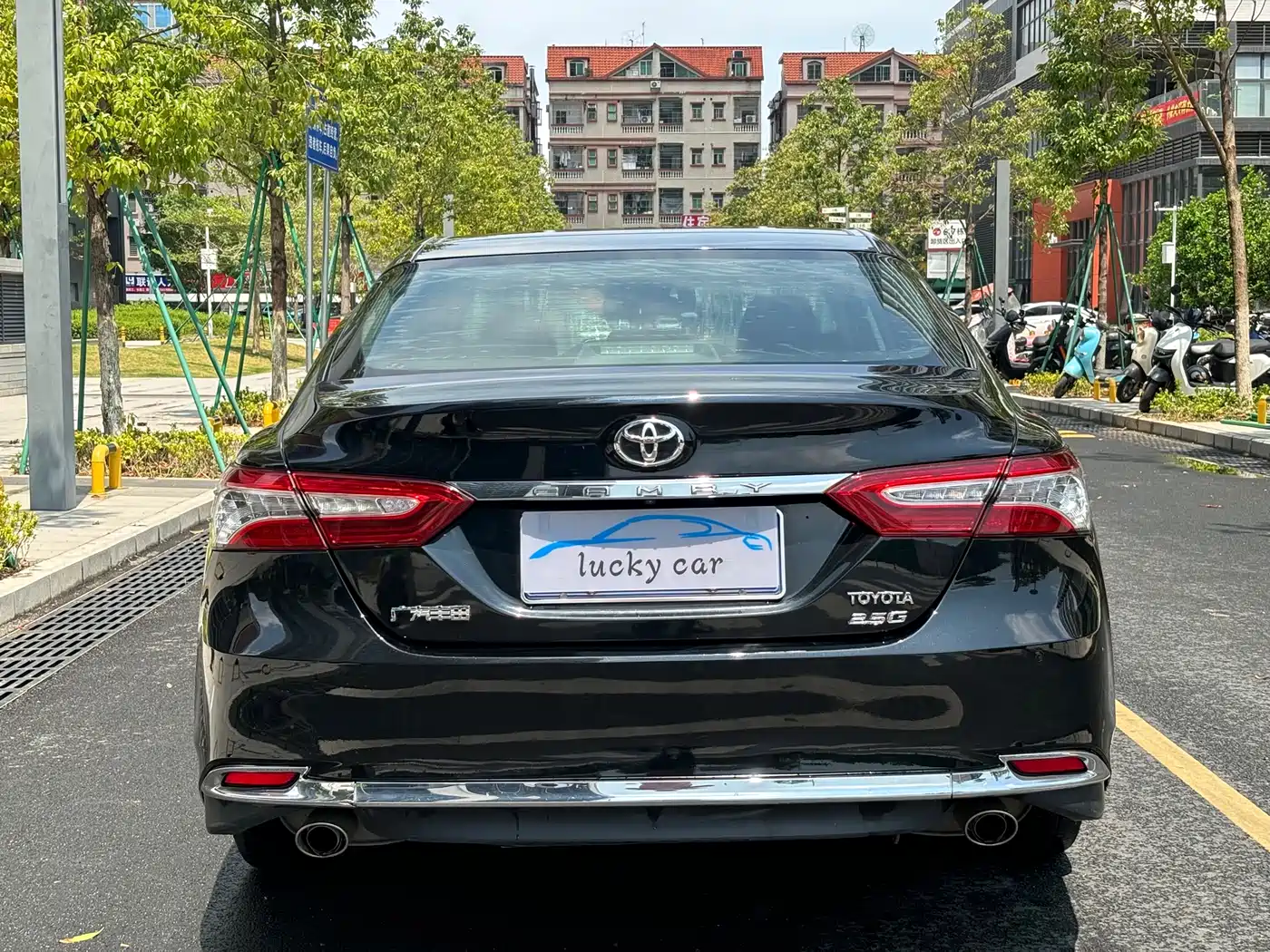 Toyota Camry 2018 2.5G Luxury Edition фото 4
