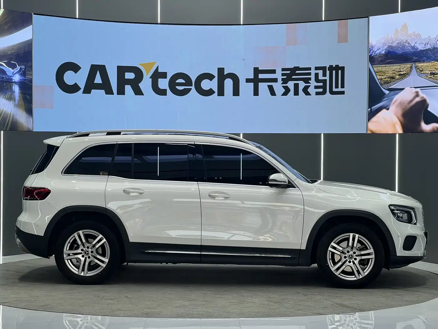 Mercedes-Benz GLB 2023 GLB 220 Dynamic фото 18