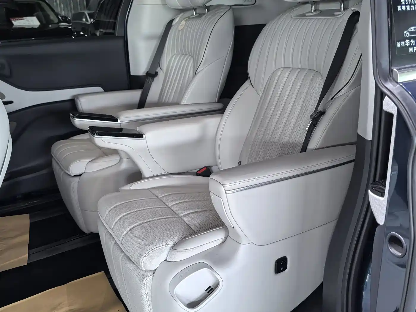 Voyah Auto Voyah Dreamer 2025 2025 PHEV AWD Flagship Kunpeng Edition