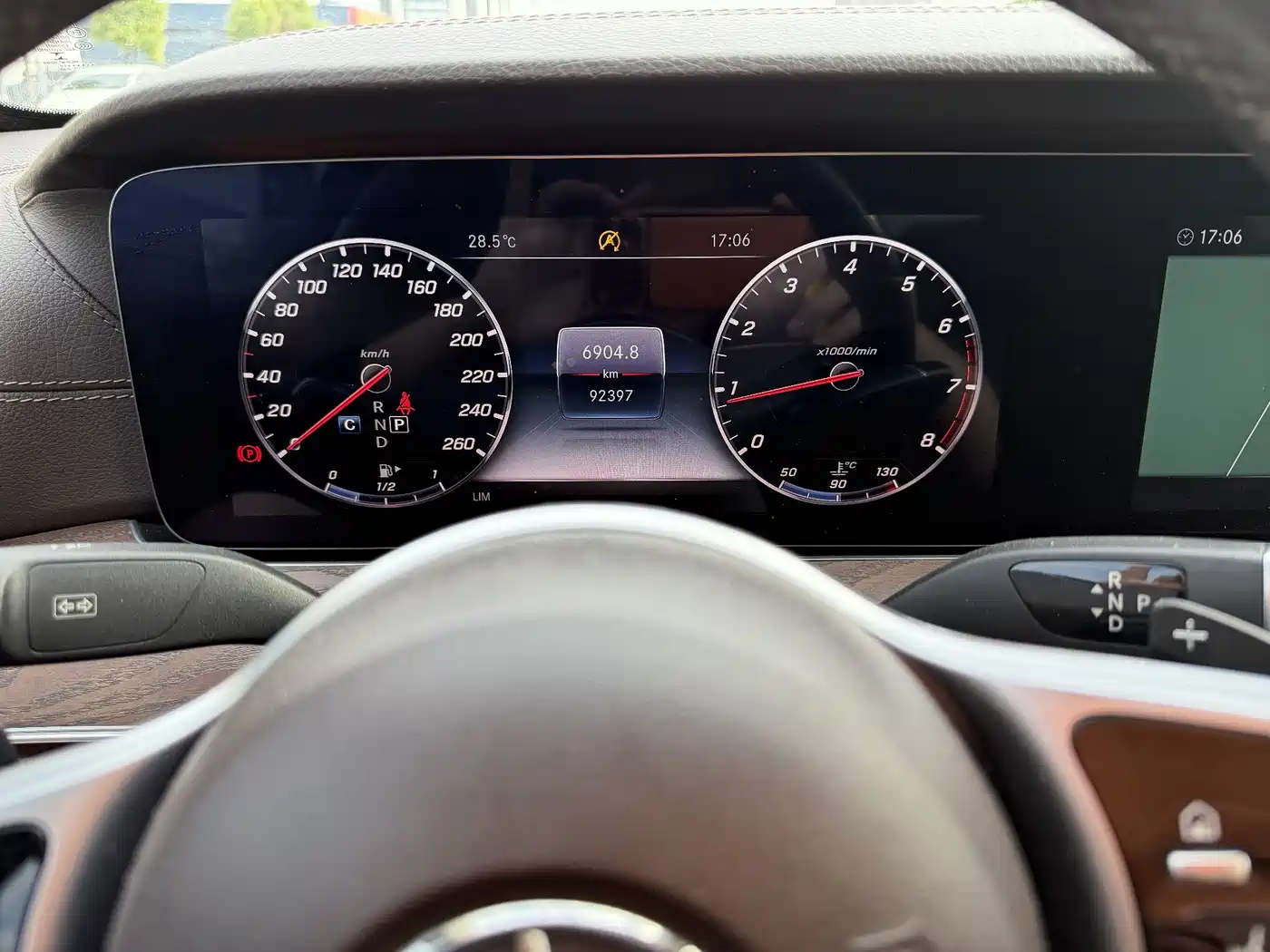 Mercedes-Benz E-Class 2019 E 300 L Luxury фото 4