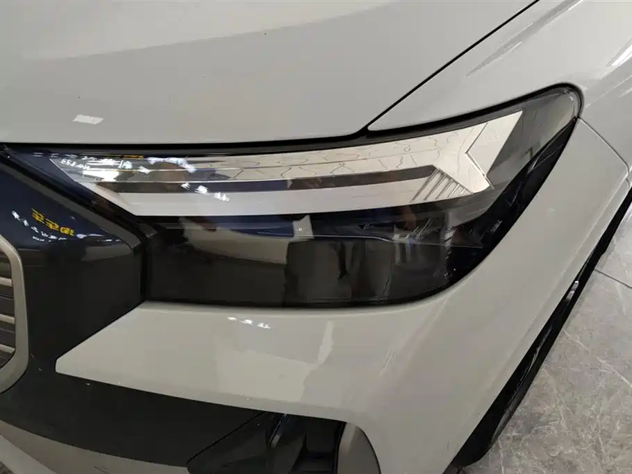 Audi Q4 e-tron 2023 50 e-tron quattro Creation Edition фото 5