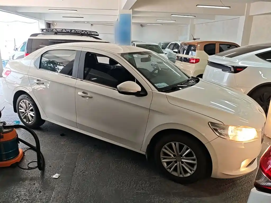 Peugeot 301 2016 2016 1.6L Manual Comfort Edition