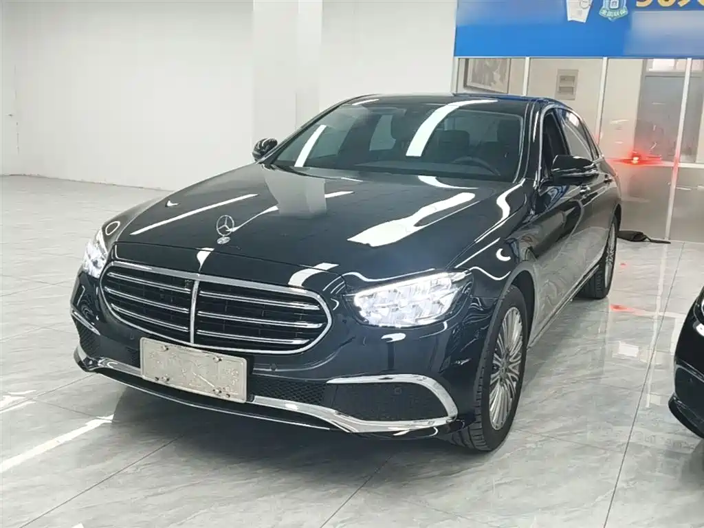 Mercedes-Benz E-Class 2023 E 300 L Fashion