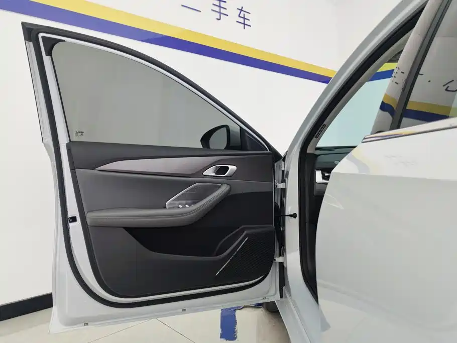 Geely Galaxy Galaxy A7 2025 2025 EM-i 150km Premium Edition