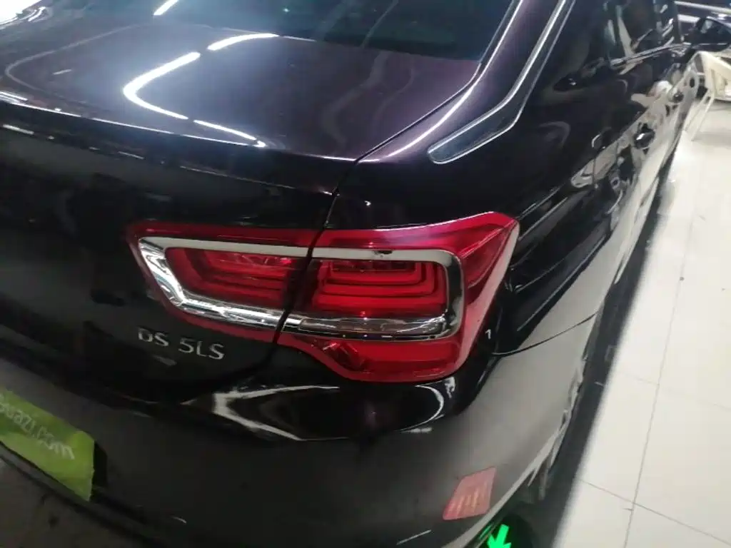 DS 5LS 2018 2016 1.6T Comfort Edition THP160