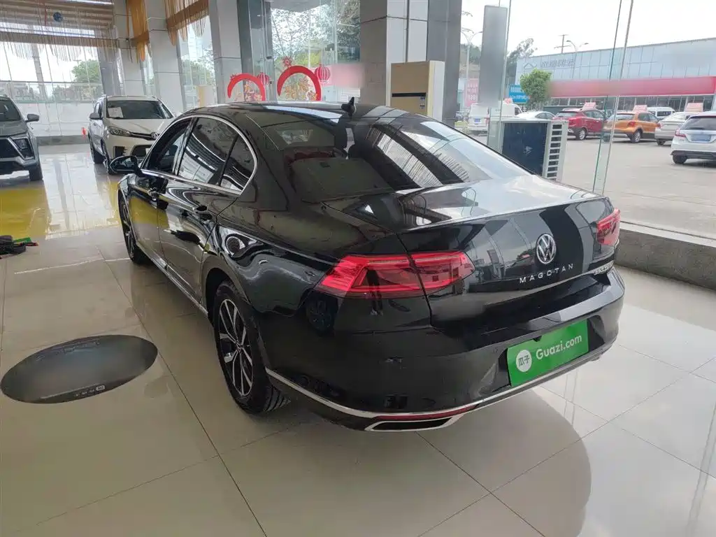 VOLKSWAGEN MAGOTAN