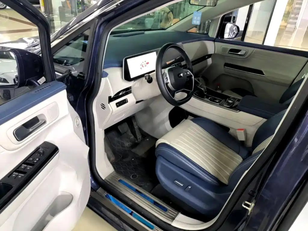 JAC Refine Refine RF8 PHEV 2024 2024 Smart Edition 1.5T 150KM Flagship (LFP)