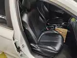 Фото 25 - Roewe i5