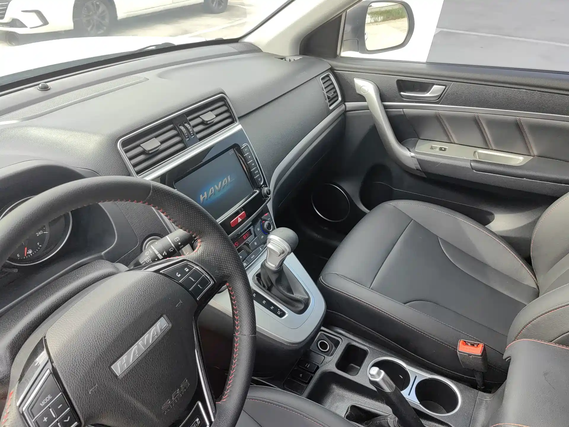 Фото 4 - Haval M6
