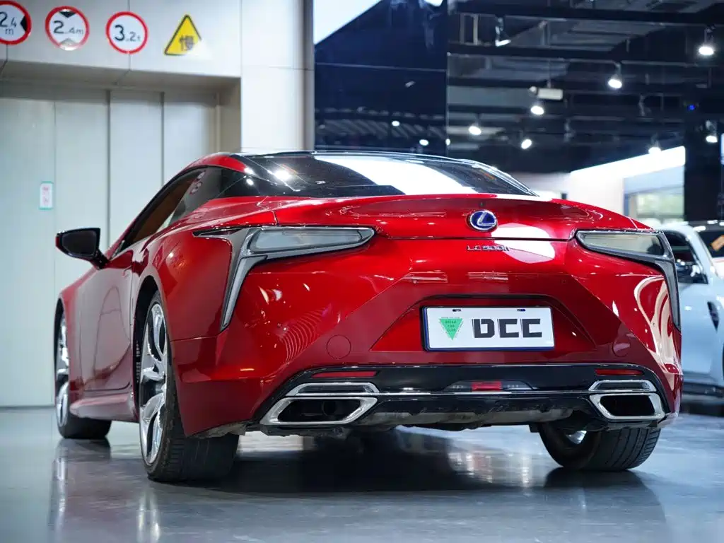 Photo 7 - Lexus LC