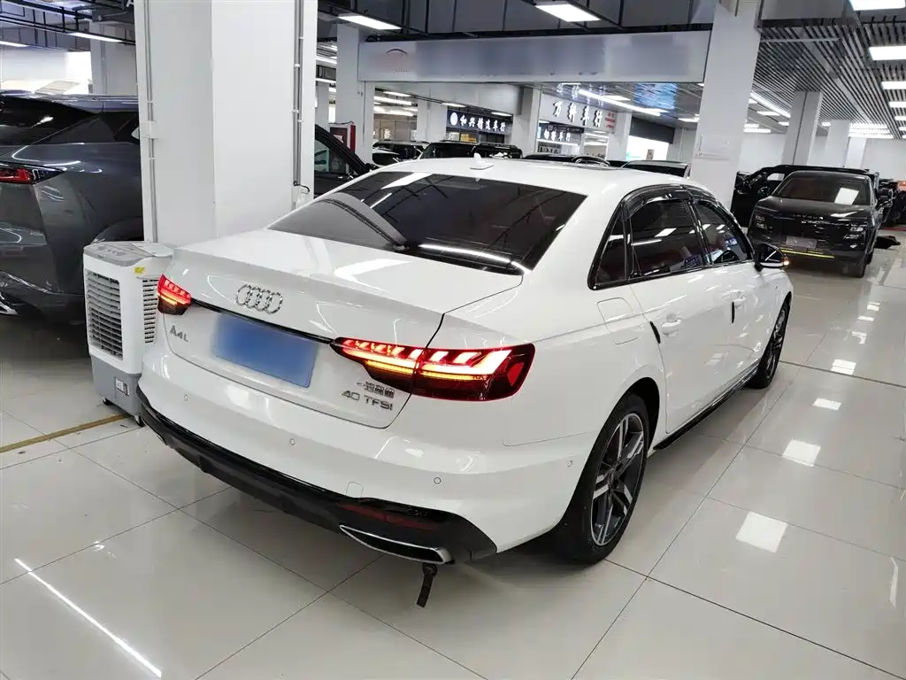 Audi A4L 2022 40 TFSI Luxury Dynamic фото 7