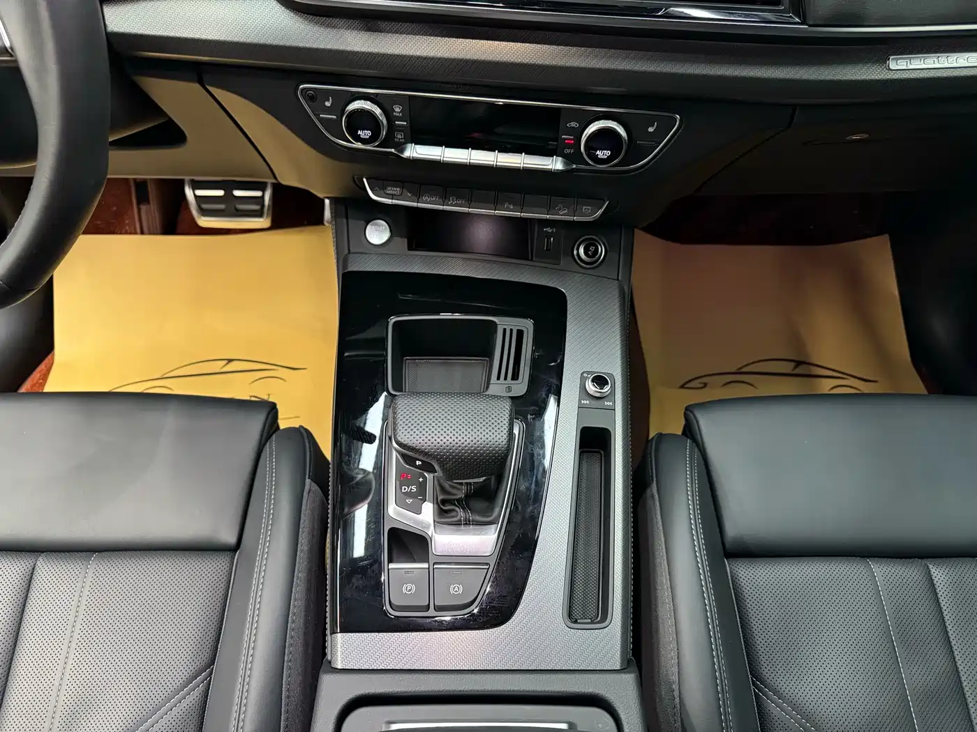 Audi Q5L 2024 Model 40 TFSI Luxury Dynamic фото 16