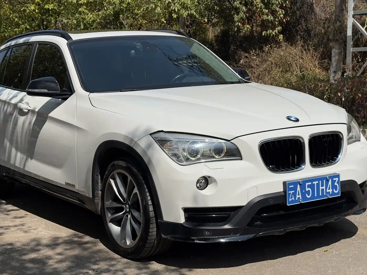 BMW X1 2014 Model xDrive20i Sport Design Package фото 3