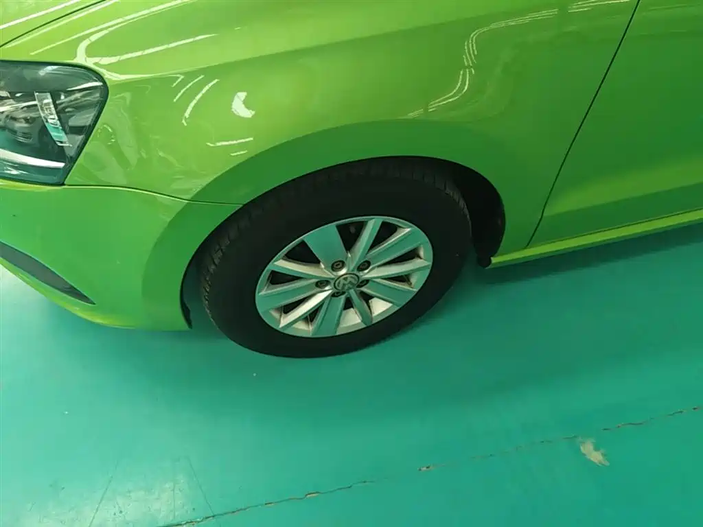 Volkswagen Polo 2016 1.4L Automatic Trend фото 23