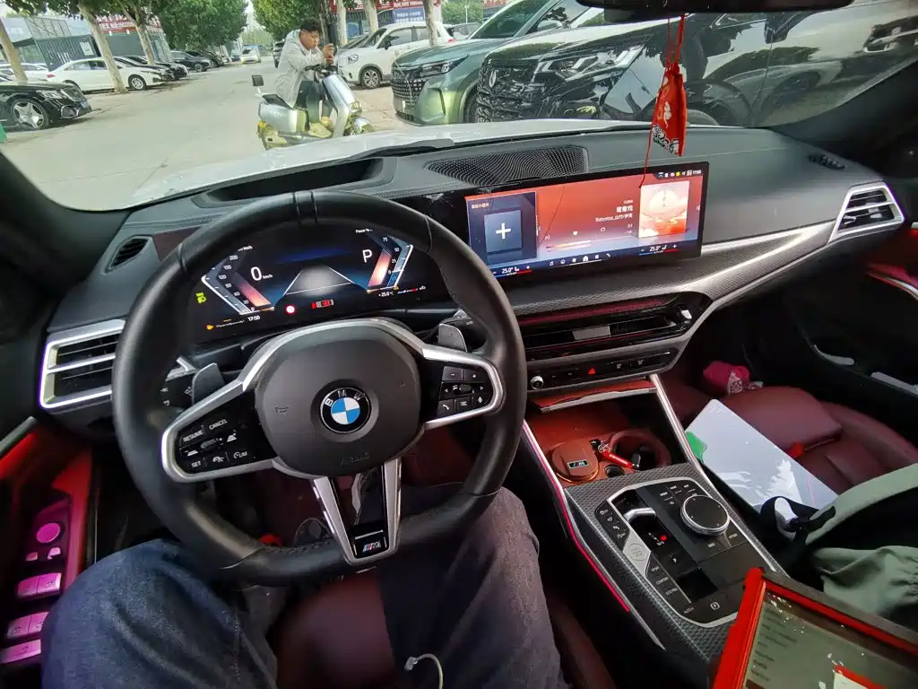 صورة 10 - BMW 3 Series