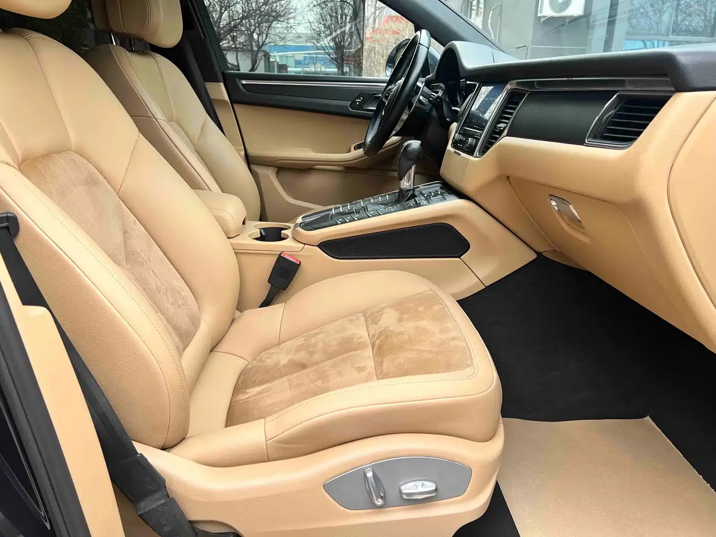 Porsche Macan 2017 Macan 2.0T фото 22
