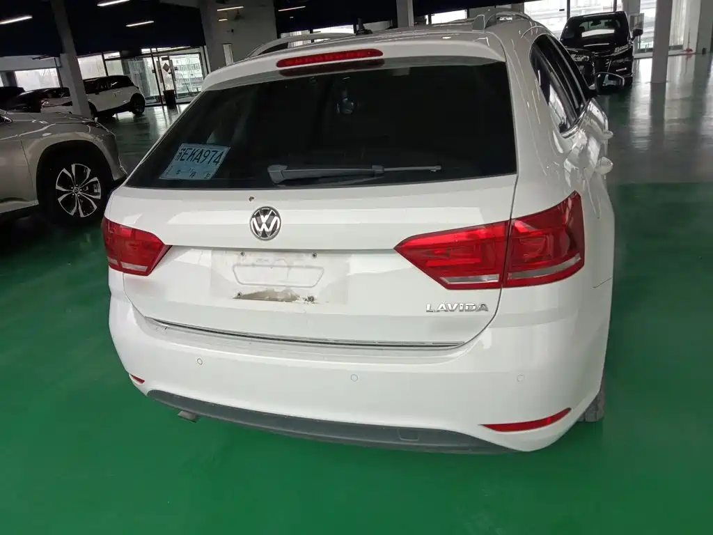 Volkswagen Lavida Tour 2018 2017 180TSI DSG Comfort Edition