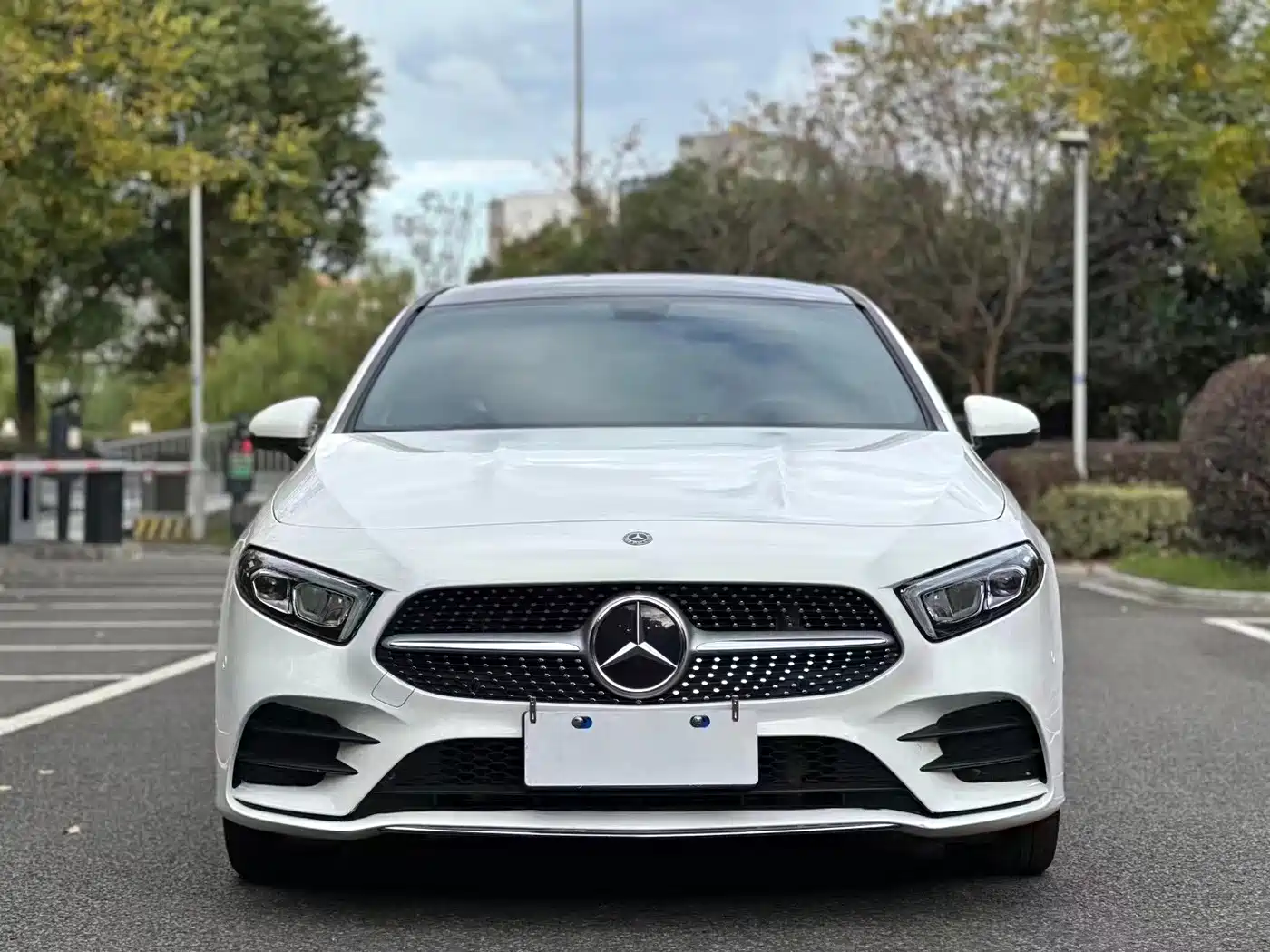 Mercedes-Benz A-Class 2020 A 200 L Sport Sedan фото 2